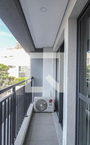Apartamento à venda com 32m², 1 quarto e sem vaga Apartamento à venda com 32m², 1 quarto e sem vagaVaranda