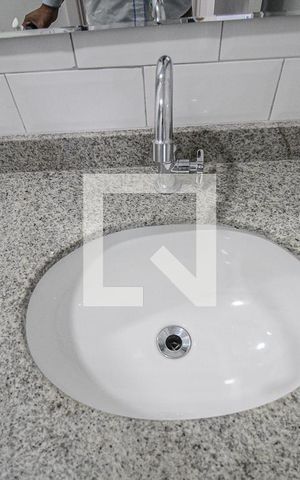 Apartamento à venda com 32m², 1 quarto e sem vaga Apartamento à venda com 32m², 1 quarto e sem vagaBanheiro