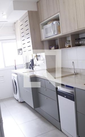 Apartamento para alugar com 75m², 2 quartos e 2 vagasCozinha