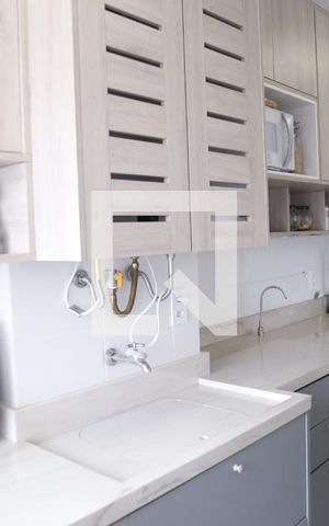 Apartamento para alugar com 75m², 2 quartos e 2 vagasCozinha