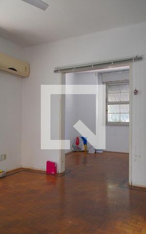 Casa para alugar com 270m², 7 quartos e 6 vagasSala