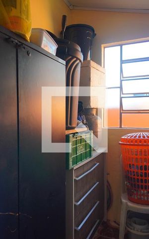 Casa à venda com 300m², 3 quartos e 2 vagas Casa à venda com 300m², 3 quartos e 2 vagasÁrea de Serviço