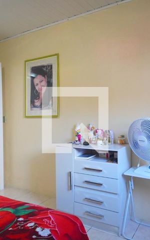 Casa à venda com 300m², 3 quartos e 2 vagas Casa à venda com 300m², 3 quartos e 2 vagasQuarto 1