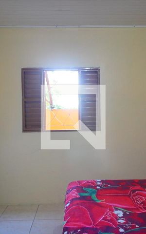 Casa à venda com 300m², 3 quartos e 2 vagas Casa à venda com 300m², 3 quartos e 2 vagasQuarto 1
