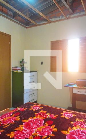Casa à venda com 300m², 3 quartos e 2 vagas Casa à venda com 300m², 3 quartos e 2 vagasQuarto 2