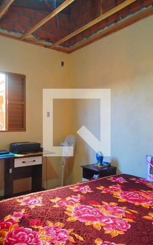 Casa à venda com 300m², 3 quartos e 2 vagas Casa à venda com 300m², 3 quartos e 2 vagasQuarto 2