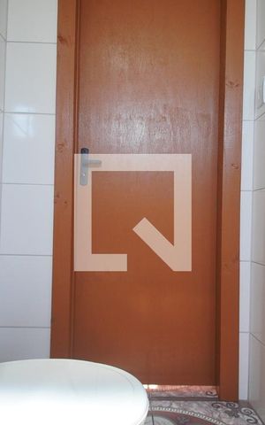 Casa à venda com 300m², 3 quartos e 2 vagas Casa à venda com 300m², 3 quartos e 2 vagasBanheiro 1