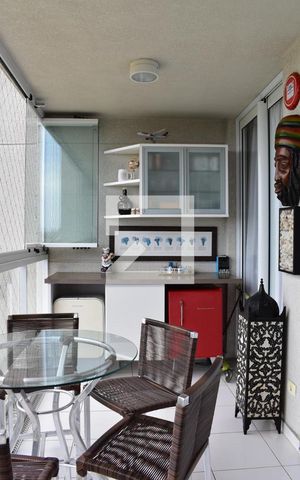 Apartamento para alugar com 120m², 3 quartos e 2 vagasVaranda