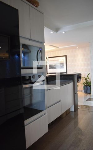 Apartamento para alugar com 120m², 3 quartos e 2 vagasCozinha