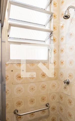 Apartamento à venda com 90m², 2 quartos e sem vagaBanheiro