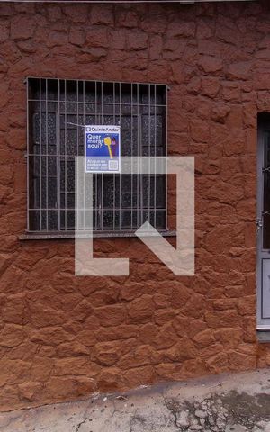 Casa à venda com 80m², 2 quartos e sem vaga Casa à venda com 80m², 2 quartos e sem vagaFachada