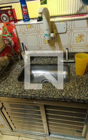 Casa à venda com 80m², 2 quartos e sem vaga Casa à venda com 80m², 2 quartos e sem vagaCozinha