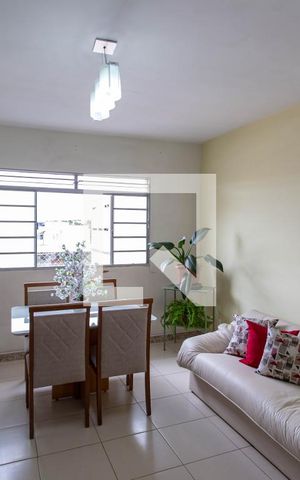 Apartamento à venda com 105m², 3 quartos e 1 vaga Apartamento à venda com 105m², 3 quartos e 1 vagaSala