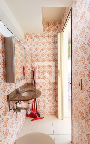 Apartamento para alugar com 47m², 2 quartos e sem vagaBanheiro Social