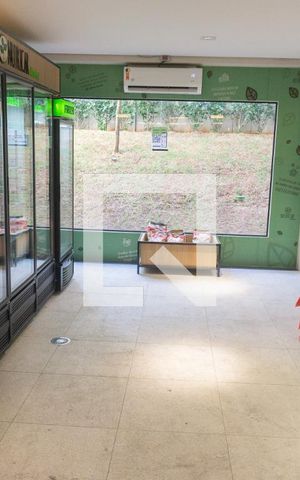 Studio à venda com 24m², 1 quarto e sem vagamercado