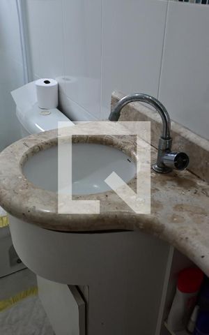 Apartamento para alugar com 73m², 2 quartos e 1 vagaBanheiro Suite