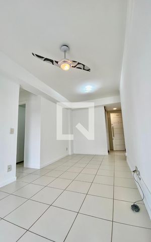 Apartamento à venda com 70m², 2 quartos e 1 vagaSala