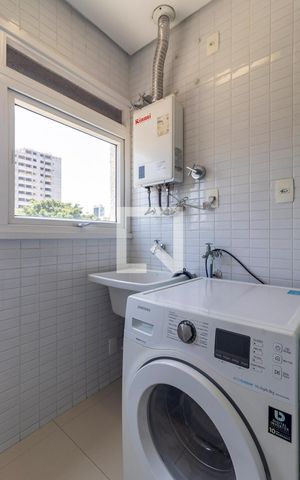 Apartamento à venda com 95m², 1 quarto e 2 vagas Apartamento à venda com 95m², 1 quarto e 2 vagasÁrea de serviço