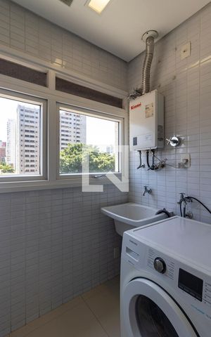 Apartamento à venda com 95m², 1 quarto e 2 vagas Apartamento à venda com 95m², 1 quarto e 2 vagasÁrea de serviço