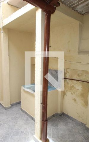 Casa para alugar com 80m², 2 quartos e sem vagaÁrea de Serviço