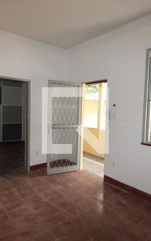 Casa para alugar com 80m², 2 quartos e sem vagaSala
