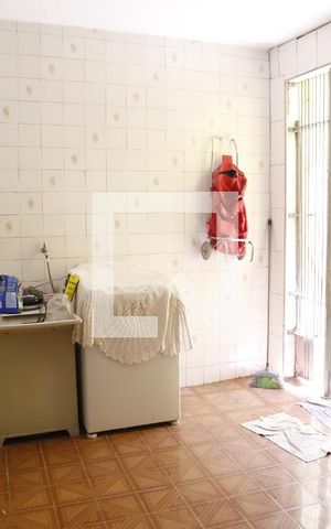 Casa à venda com 120m², 4 quartos e 3 vagasÁrea de Serviço