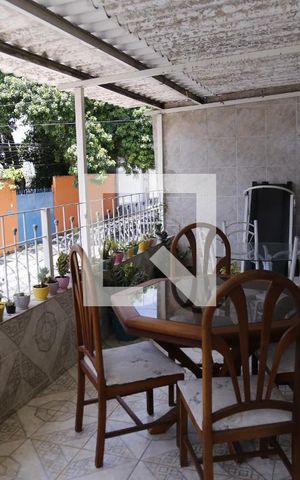 Casa à venda com 120m², 4 quartos e 3 vagasVaranda