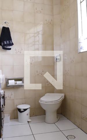Casa à venda com 120m², 4 quartos e 3 vagasBanheiro