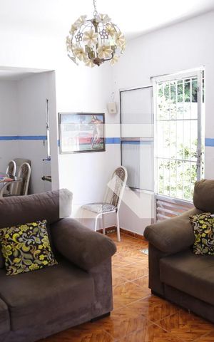 Casa à venda com 120m², 4 quartos e 3 vagasSala de TV