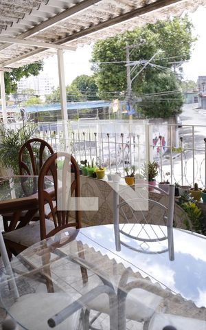 Casa à venda com 120m², 4 quartos e 3 vagasVaranda