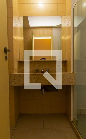 Studio para alugar com 35m², 1 quarto e sem vaga Studio para alugar com 35m², 1 quarto e sem vagaBanheiro