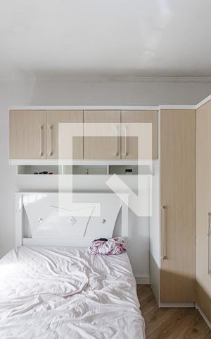 Casa à venda com 175m², 4 quartos e 2 vagas Casa à venda com 175m², 4 quartos e 2 vagasQuarto 1