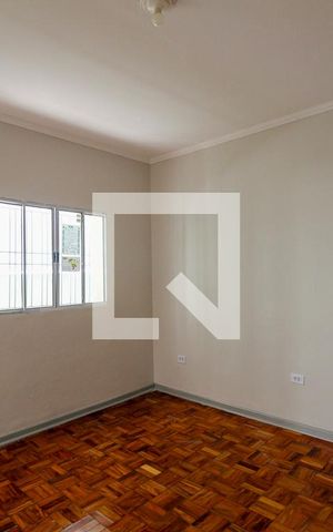 Casa à venda com 150m², 2 quartos e sem vaga Casa à venda com 150m², 2 quartos e sem vagaSala
