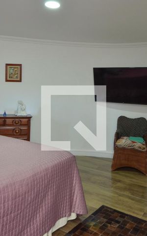 Casa de condomínio à venda com 450m², 5 quartos e 1 vaga Casa de condomínio à venda com 450m², 5 quartos e 1 vagaSuite 1