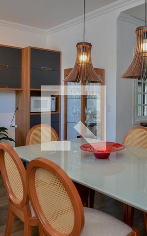 Casa de condomínio à venda com 450m², 5 quartos e 1 vaga Casa de condomínio à venda com 450m², 5 quartos e 1 vagaCozinha