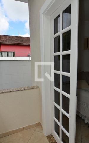 Casa de condomínio à venda com 450m², 5 quartos e 1 vaga Casa de condomínio à venda com 450m², 5 quartos e 1 vagaQuarto 2 - varanda