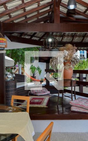 Casa de condomínio à venda com 450m², 5 quartos e 1 vaga Casa de condomínio à venda com 450m², 5 quartos e 1 vagaÁrea externa