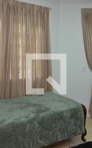 Casa de condomínio à venda com 450m², 5 quartos e 1 vaga Casa de condomínio à venda com 450m², 5 quartos e 1 vagaQuarto 1