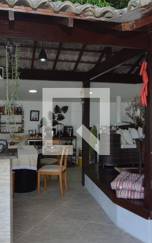 Casa de condomínio à venda com 450m², 5 quartos e 1 vaga Casa de condomínio à venda com 450m², 5 quartos e 1 vagaÁrea externa