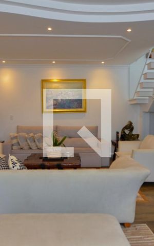 Casa de condomínio à venda com 450m², 5 quartos e 1 vaga Casa de condomínio à venda com 450m², 5 quartos e 1 vagaSala