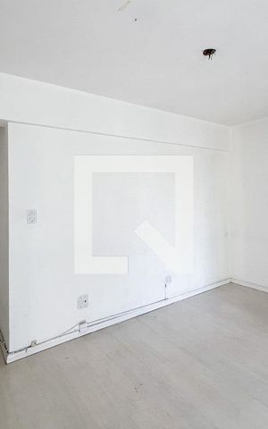 Apartamento à venda com 61m², 2 quartos e 1 vaga Apartamento à venda com 61m², 2 quartos e 1 vagaSala