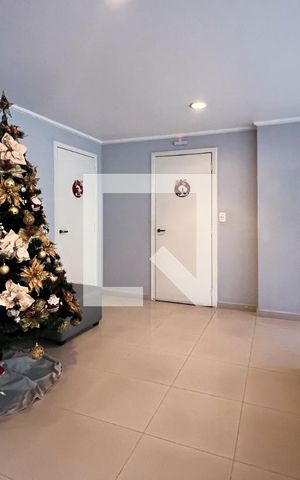 Apartamento à venda com 61m², 2 quartos e 1 vaga Apartamento à venda com 61m², 2 quartos e 1 vagaHall