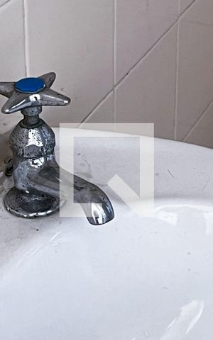 Apartamento à venda com 61m², 2 quartos e 1 vaga Apartamento à venda com 61m², 2 quartos e 1 vagaBanheiro de Serviço