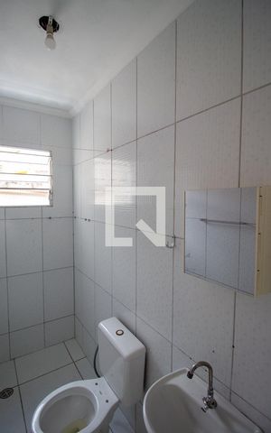 Casa para alugar com 90m², 2 quartos e sem vagaBanheiro