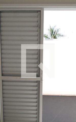 Apartamento para alugar com 67m², 2 quartos e 1 vagaQuarto 1