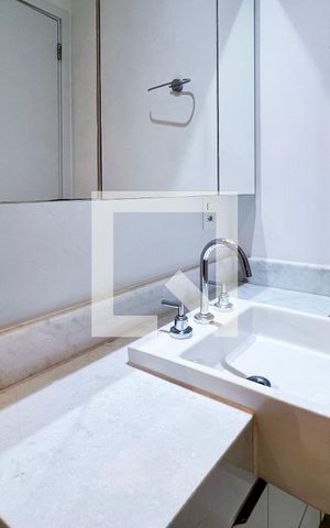 Apartamento à venda com 65m², 1 quarto e 2 vagas Apartamento à venda com 65m², 1 quarto e 2 vagasBanheiro 2