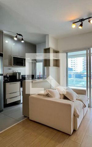 Apartamento à venda com 65m², 1 quarto e 2 vagas Apartamento à venda com 65m², 1 quarto e 2 vagasSala