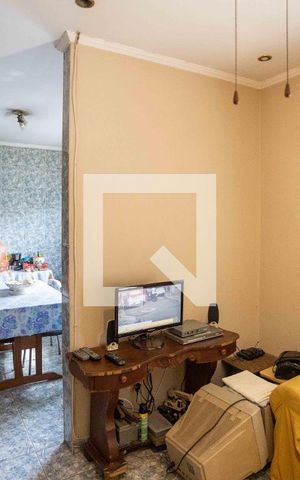 Casa à venda com 250m², 2 quartos e 5 vagasSala