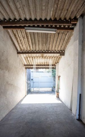 Casa à venda com 250m², 2 quartos e 5 vagasGaragem