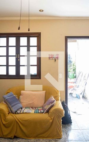 Casa à venda com 250m², 2 quartos e 5 vagasSala